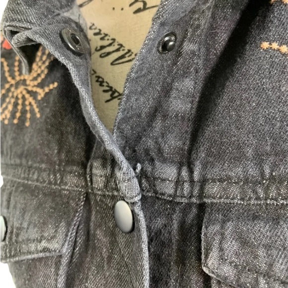 Mi ami women’s M embroidered black denim jacket - Picture 3 of 12